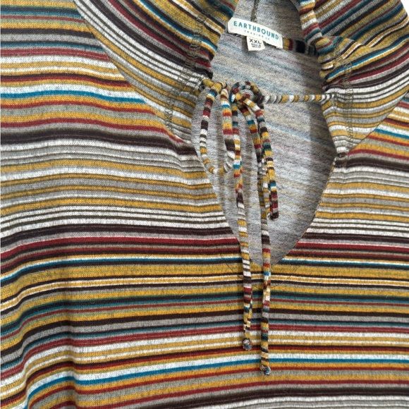 EARTHBOUND SWEATER. OVERSIZED CROP DRAWSTRING HOODIE. BOXI FIT, KANGAROO POCKET - Picture 11 of 16